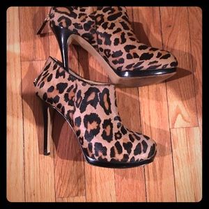 Leopard shoe bootie, great condition. 3 1/2”